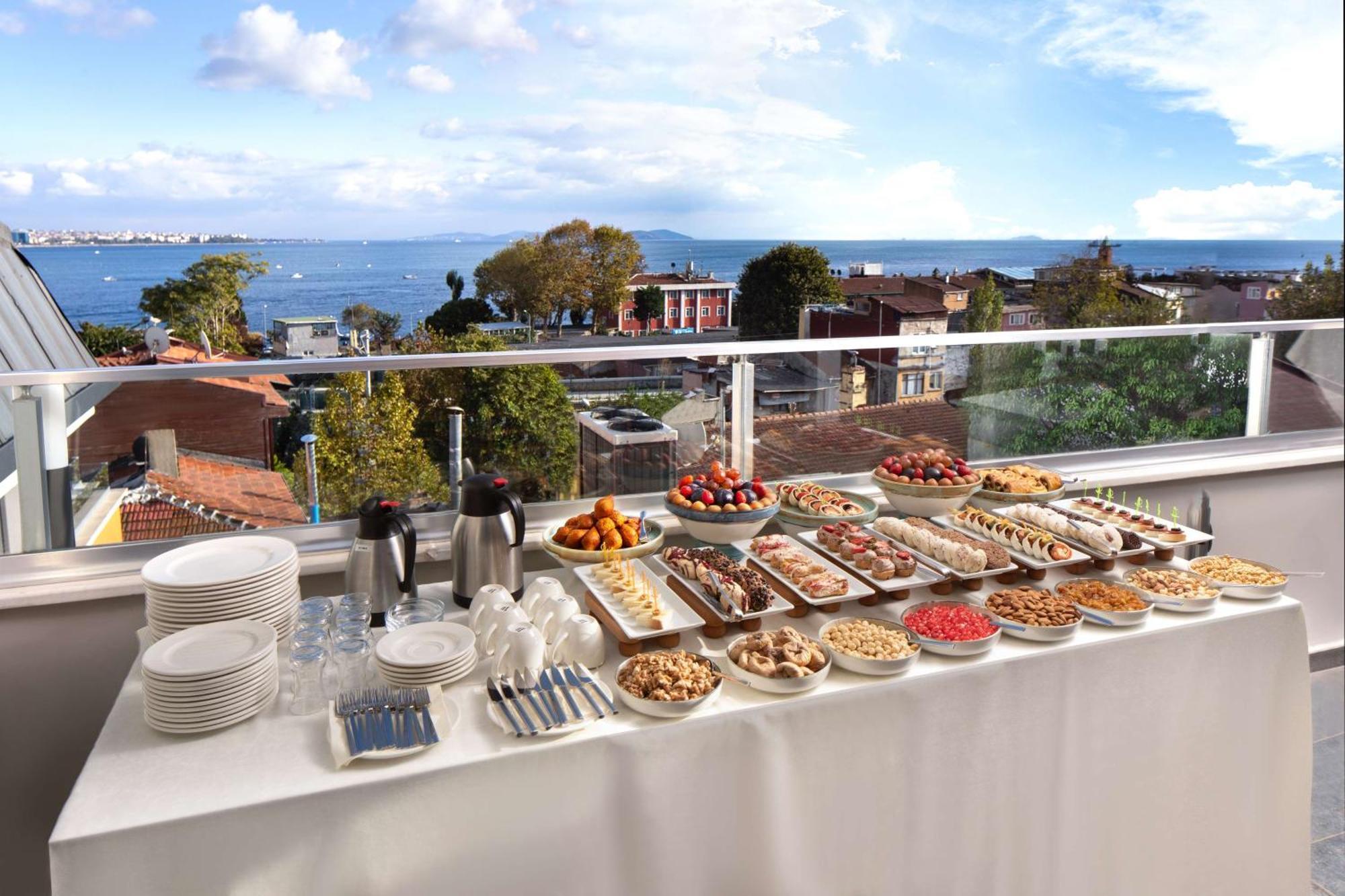 Royan Hotel Hagia Sophia, A Member Of Radisson Individuals Istanbul Exterior photo